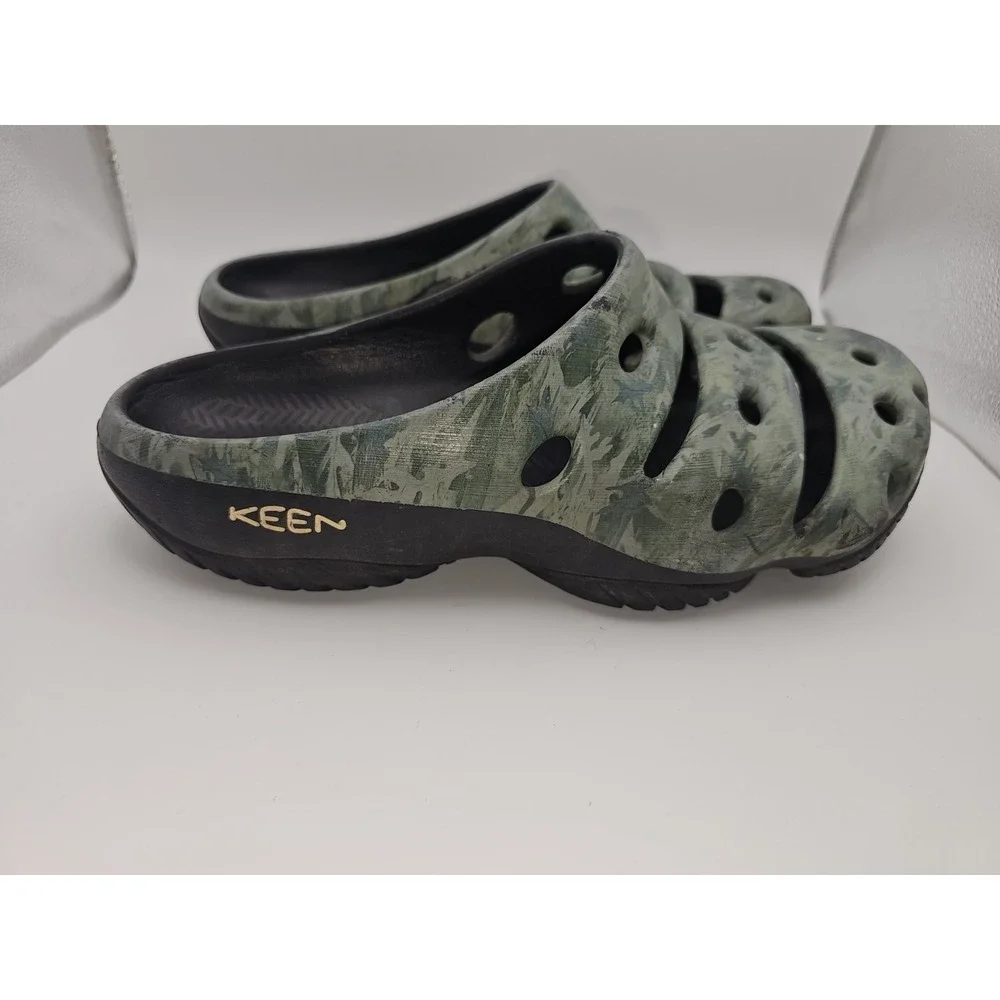 Keen Yogui Arts Women Clogs Size 14 Camo Green Sandal Slip On Mule Shoes 1003581